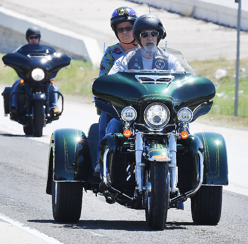 Hundreds of bikers ride in 9/11 memorial